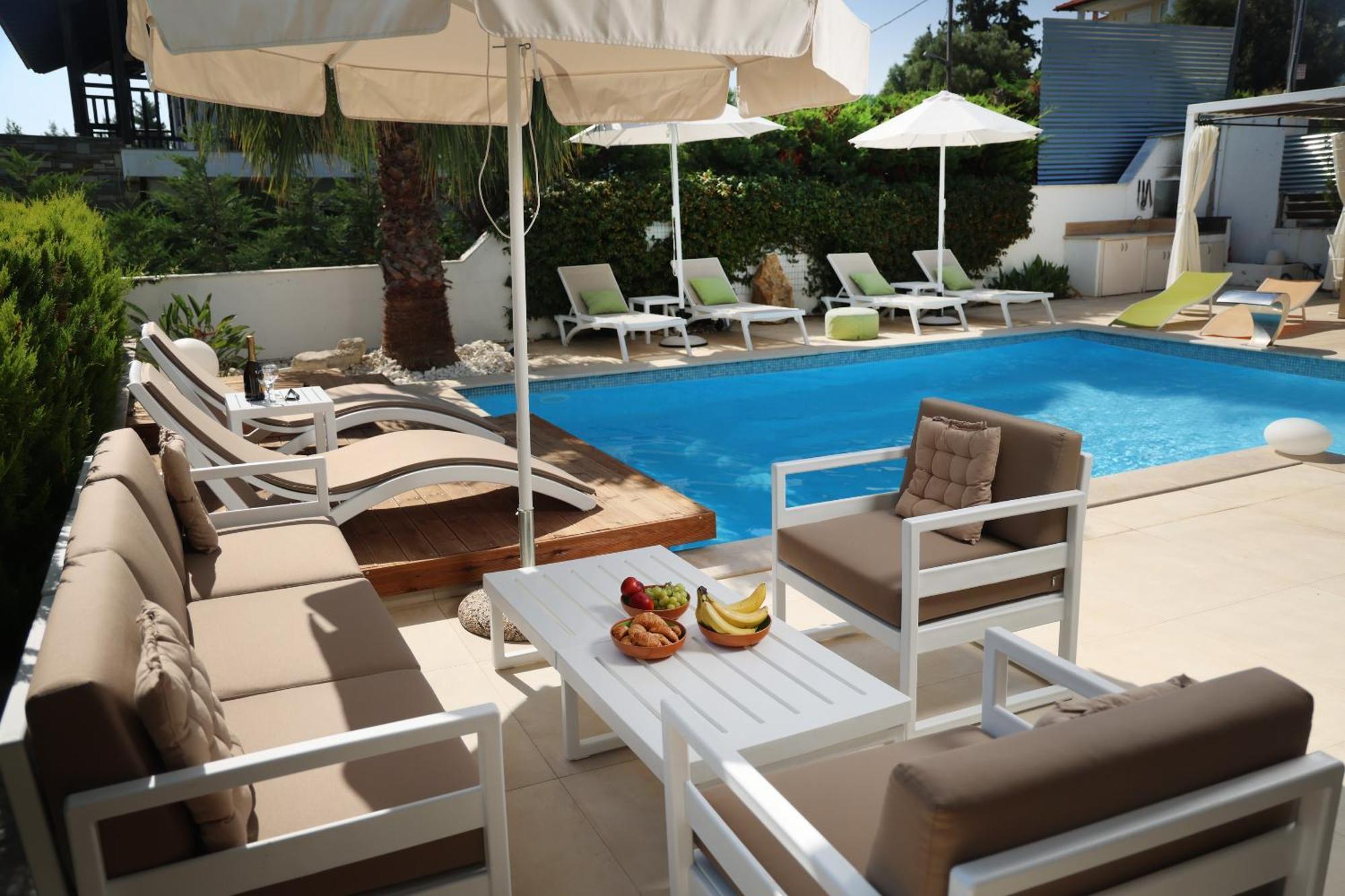 Villa Douglas - Private Pool, Bbq, 4Bdrms, View Пефкохори Экстерьер фото